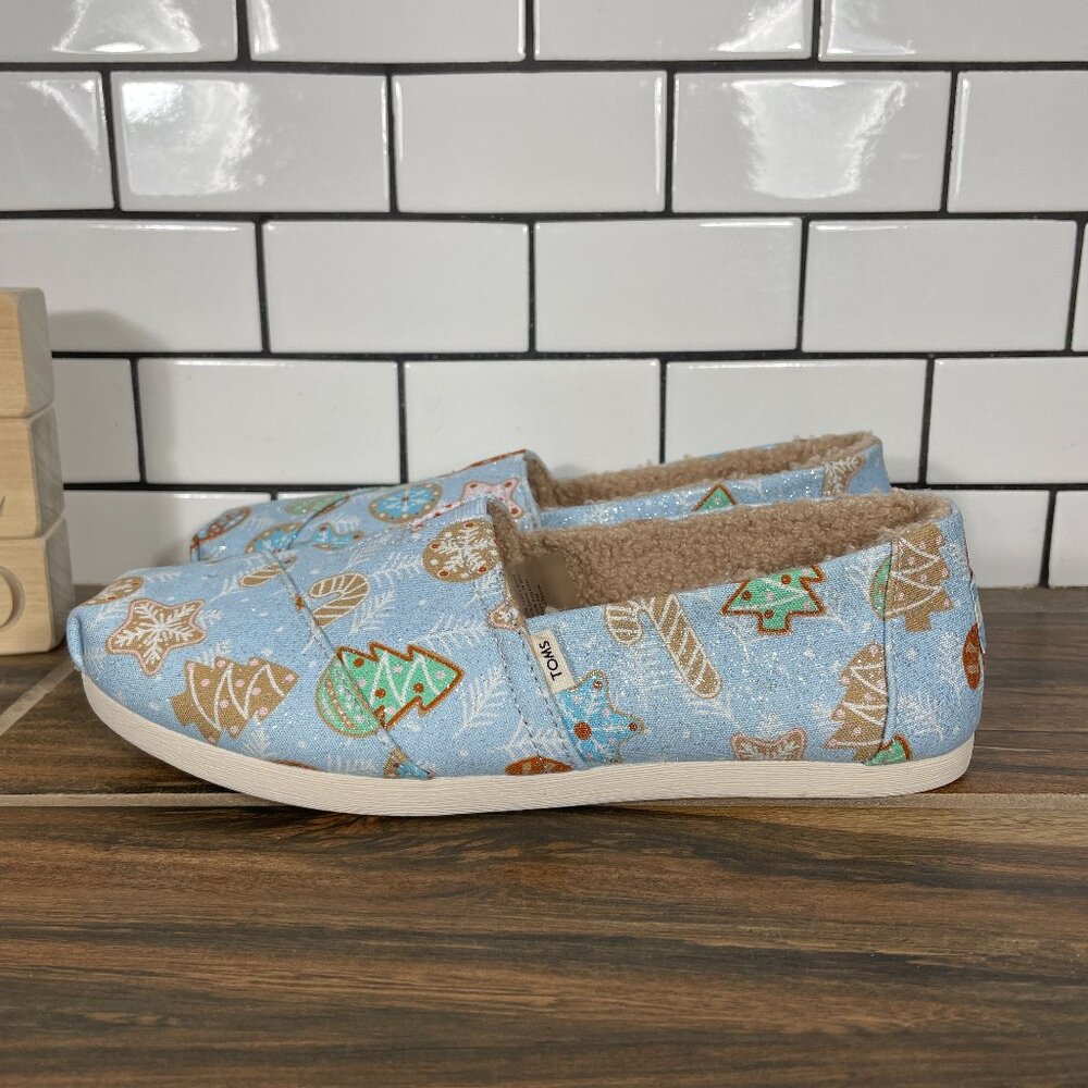 Toms Classic Shoes Womens Size 6 Baby Blue Glitter Sugar Cookies Faux Fur Flats